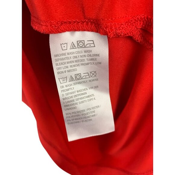 Susan Graver Modern Essentials Red Top Size Medium Polyester/Elastane - Picture 4 of 4